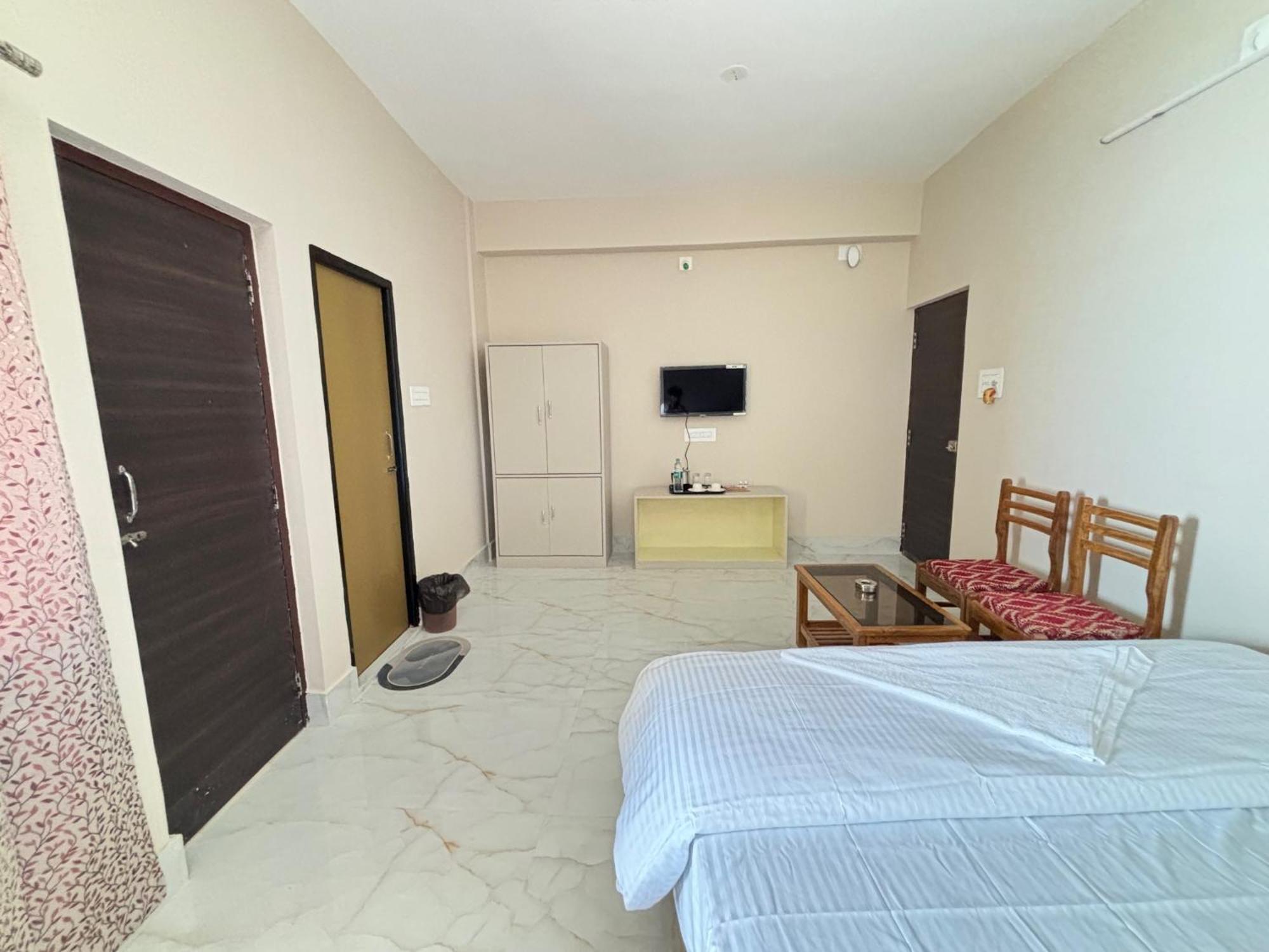 Ichhamati Hotel And Restaurant Hasnabad Екстериор снимка