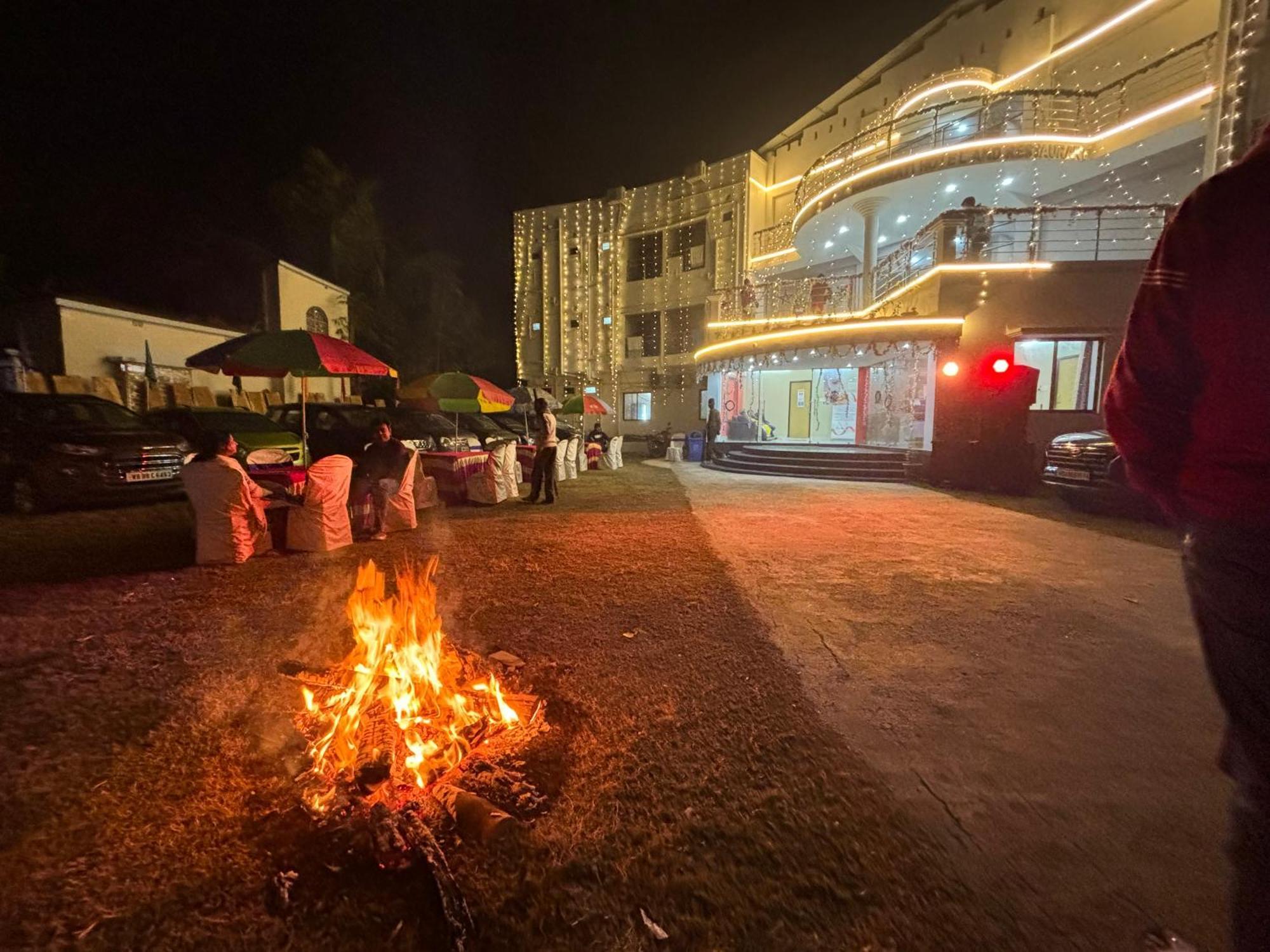 Ichhamati Hotel And Restaurant Hasnabad Екстериор снимка