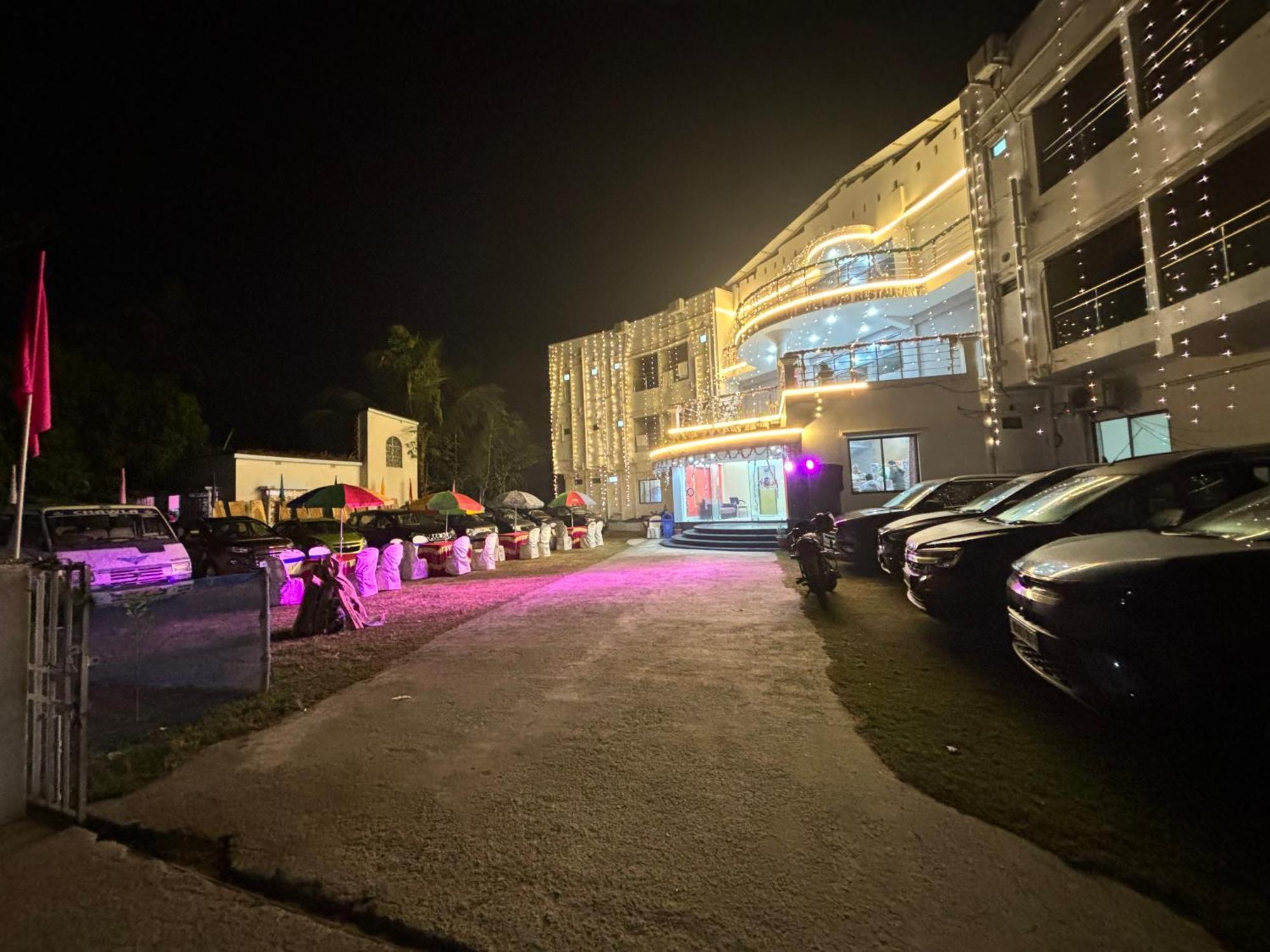Ichhamati Hotel And Restaurant Hasnabad Екстериор снимка